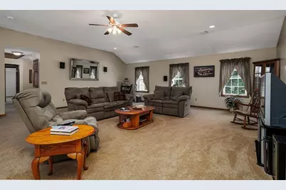 29 Morningside St, Leominster, MA 01453 - Photo 7