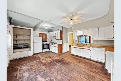 33 High St, Stoneham, MA 02180 - Photo 7