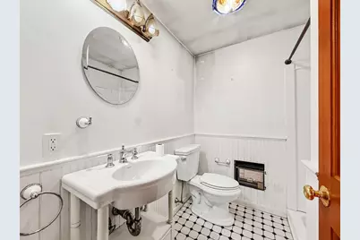 33 High St, Stoneham, MA 02180 - Photo 13