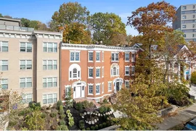1574 Beacon #2, Brookline, MA 02446 - Photo 15