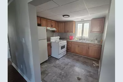 71 Stewart St #1, Fall River, MA 02720 - Photo 5