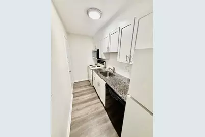 80 Cambridge Road #B5, Woburn, MA 01801 - Photo 5
