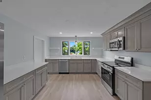109 South St, Ware, MA 01082 - Photo 11