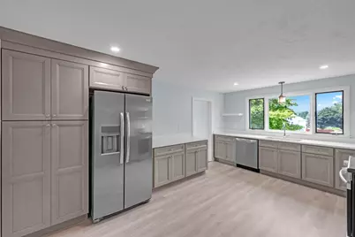 109 South St, Ware, MA 01082 - Photo 13