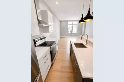 60 Cross St E #308, Somerville, MA 02145 - Photo 3