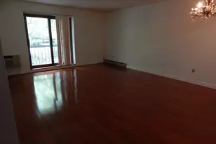85 Commons Dr, Shrewsbury, MA 01545 - Photo 3