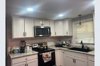 119 Massreco St, Springfield, MA 01109 - Photo 5