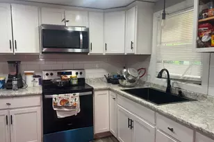 119 Massreco St, Springfield, MA 01109 - Photo 9