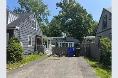 119 Massreco St, Springfield, MA 01109 - Photo 19