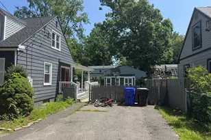 119 Massreco St, Springfield, MA 01109 - Photo 19