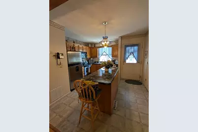 60 Waters Edge Dr #60, Ludlow, MA 01056 - Photo 3