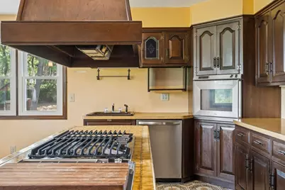 22 Long Neck Rd, Wareham, MA 02538 - Photo 9