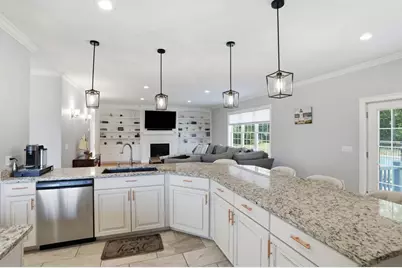 5 Kyle's Ct, Swansea, MA 02777 - Photo 7