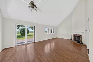 13 Northfield Ln, Dartmouth, MA 02747 - Photo 17