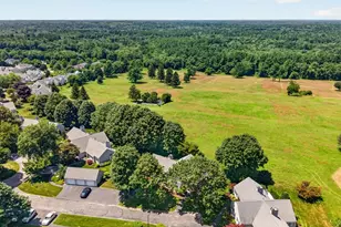 13 Northfield Ln, Dartmouth, MA 02747 - Photo 9