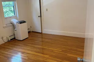 33 Seven Pines Ave, Cambridge, MA 02138 - Photo 7