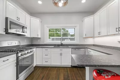 596 County St, New Bedford, MA 02740 - Photo 11