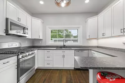 596 County St, New Bedford, MA 02740 - Photo 11
