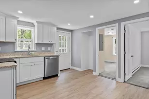 153 Dunns Pond Rd, Barnstable, MA 02601 - Photo 11