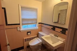 26 Pearl St, Lexington, MA 02420 - Photo 5