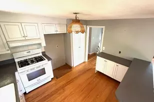 15 Frances Rd, Burlington, MA 01803 - Photo 3