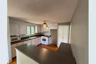 15 Frances Rd, Burlington, MA 01803 - Photo 5