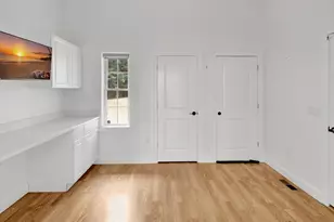 31 Cedar St, North Reading, MA 01864 - Photo 7