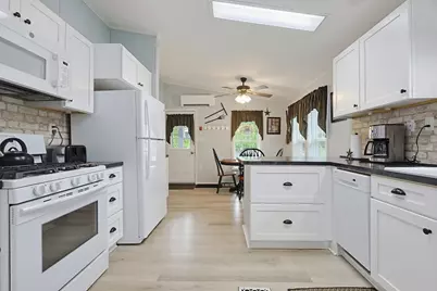 12 Fox Run, Brookfield, MA 01506 - Photo 9