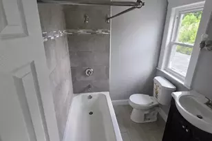 9 Pelham Ave, Methuen, MA 01844 - Photo 5
