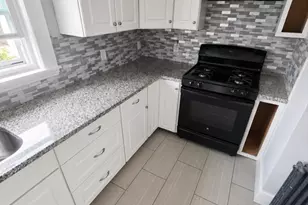 9 Pelham Ave, Methuen, MA 01844 - Photo 3