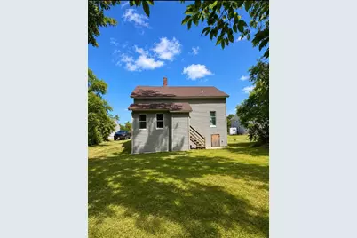 26 Maple St, Athol, MA 01331 - Photo 3