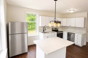 26 Maple St, Athol, MA 01331 - Photo 15