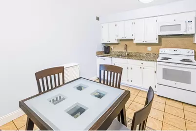 8 Cobblestone Ln #8, Worcester, MA 01606 - Photo 3