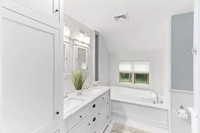 173 Center St, Bridgewater, MA 02324 - Photo 23