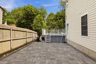 724 Woodman St, Fall River, MA 02724 - Photo 31