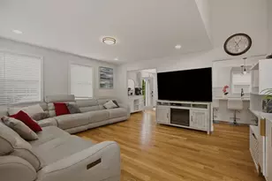724 Woodman St, Fall River, MA 02724 - Photo 5