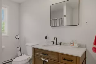 724 Woodman St, Fall River, MA 02724 - Photo 15