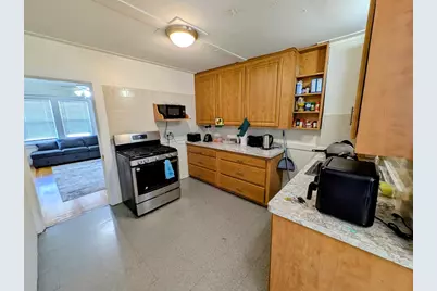 58 Ash St #3, Waltham, MA 02453 - Photo 5