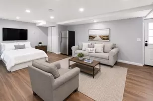59 Wyvern St, Boston, MA 02131 - Photo 19