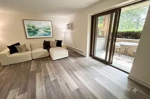 72 Charles River Rd, Waltham, MA 02453 - Photo 5