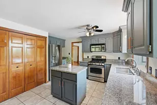 15 Sibley Rd, Ashburnham, MA 01430 - Photo 5
