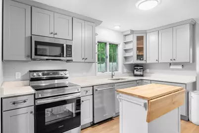 381 Linebrook Rd, Ipswich, MA 01938 - Photo 9