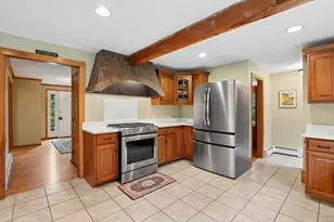 10 Sadler Rd, Upton, MA 01568 - Photo 5