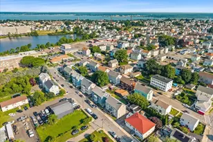 72 Tower St, Fall River, MA 02724 - Photo 7