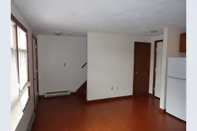 17 Highland St #B, Woburn, MA 01801 - Photo 3