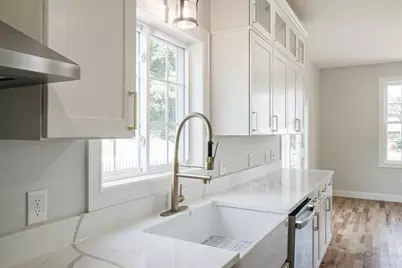 375 Fuller St, Ludlow, MA 01056 - Photo 9