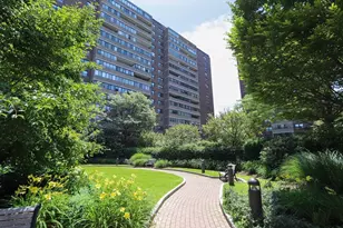 9 Hawthorne Pl, Boston, MA 02114 - Photo 23