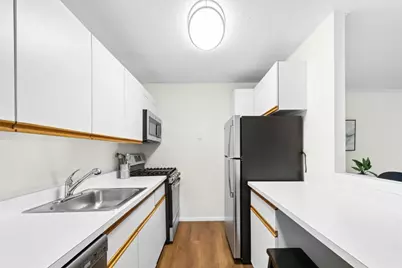 9 Hawthorne Pl #15H, Boston, MA 02114 - Photo 7