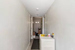 322 S Main St, Attleboro, MA 02703 - Photo 33