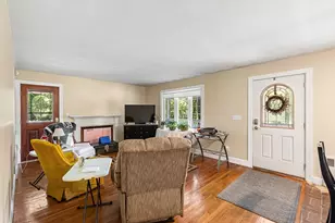 322 S Main St, Attleboro, MA 02703 - Photo 11